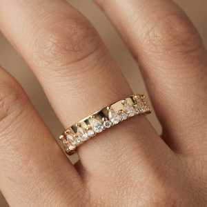 Bague de fiançailles en or massif 14 carats avec diamant ovale de laboratoire, style moderne, pour mariée - Product Image 2