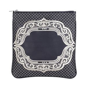 Almohada bordada de cuero de calidad superior, bolsos religiosos Tallit, forro de PVC, cierre de cremallera, logotipo personalizado, fabricante indio - Product Image 1