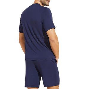 Ensemble T-shirt et short pour homme, tenue en deux pièces, look tendance pour les activités de plein air, ensemble T-shirt et short - Product Image 6