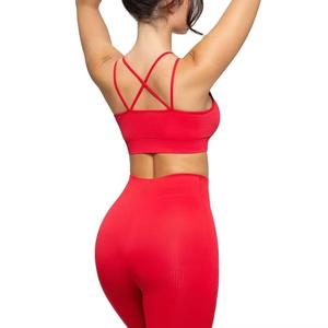 Ensemble de yoga personnalisé avec logo pour femme : Leggings taille haute et soutien-gorge de sport push-up, séchage rapide, respirant, pour entraînement et gym - Product Image 6