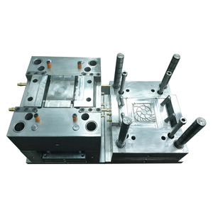 Línea de producción OEM personalizada: desde el desarrollo de moldes hasta piezas y productos de plástico - cubierta de ventilador tipo cuchilla - Product Image 1