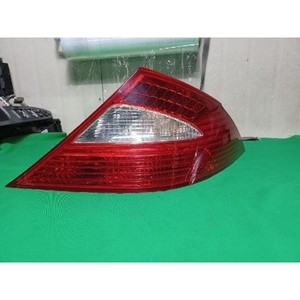 ไฟท้ายขวา CLS C219 ปี 2004-2008 มือสอง ของแท้ รหัสอะไหล่ A2198200264 - Product Image 1
