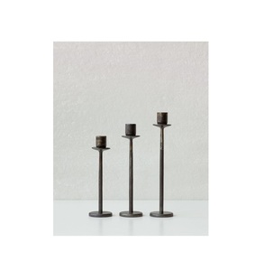 Porte-bougie en fer de luxe, œuvre d'art artisanale haut de gamme pour la décoration d'hôtels et de restaurants et pour un style intérieur sophistiqué - Product Image 1
