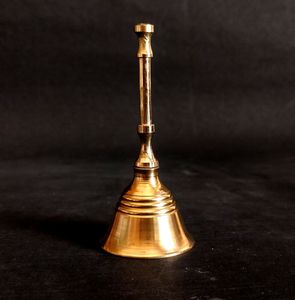 Campana de Mano de Latón Hecha a Mano con Empuñadura de Madera, Estilo Vintage, Sonido Fuerte, Campana Decorativa para Puja, Templo, Recepción, Escuela, Hogar - Product Image 1