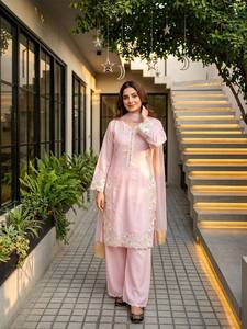 Ensemble Salwar Kameez Traditionnel pour Femme, Motif Floral Perlé, en Soie Tissée, avec Dupatta en Dentelle, Haut Long et Bas, Tenue de Soirée - Product Image 5