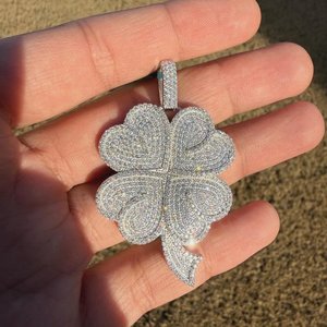 Pendentif Fleur en Argent Sterling 925 avec Diamant Moissanite, Bijou Hip Hop Luxe Bling Bling pour Hommes et Femmes, Idéal comme Cadeau - Product Image 4
