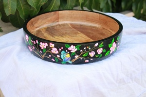 Bol de service à salade en bois naturel fait main, tendance et de qualité supérieure, décoratif, avec revêtement en bois, taille et forme personnalisables pour les fêtes - Product Image 5
