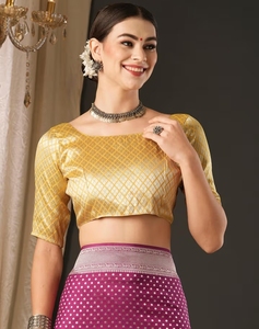 Sari de Diseño KV para Mujer, en Georgette Magenta, con Blusa sin Coser - Product Image 2