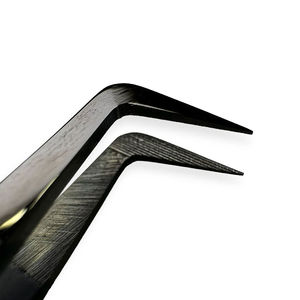 Pince à épiler en acier inoxydable à pointe incurvée - Outil de beauté durable et antistatique pour le coiffage des cils - Product Image 4