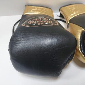 Gants de boxe de haute qualité en noir et or, sans boxe il n'y a pas de vie, pour entraînement MMA et kickboxing, équipements de combat personnalisés en gros - Product Image 3