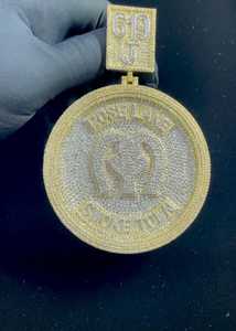 จี้เพชรโมอิสซาไนต์ VVS แบบกำหนดเองได้ พร้อมตัวล็อกแบบกำหนดเอง เงินแท้ 925 เครื่องประดับฮิปฮอปสุดหรู ได้รับการรับรอง สำหรับทั้งชายและหญิง - Product Image 6