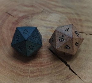 Dés en bois naturel de qualité supérieure pour jeux de société, dés de jeu en bois gravés sur mesure, vente en gros - Product Image 5