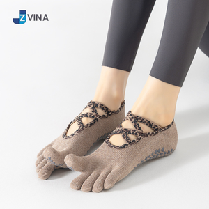 <b>Custom</b> Leopard Print 5 Toe Pilates <b>Grip</b> <b>Socks</b> Non Slip Yoga Barre Dance <b>Socks</b> with Cross Straps <b>Socks</b> Manufacturer - Product Image 2