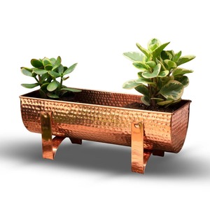 Jardinière rectangulaire en cuivre rustique avec finition martelée pour plantes d'intérieur, utilisation sur bureau - Product Image 5