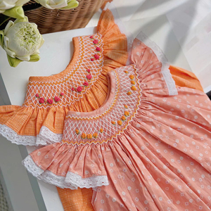 Robe pour bébé fille fabriquée à la main au Vietnam, en coton, à fleurs, avec smocks faits à la main, design décontracté, tenue personnalisée OEM - Product Image 1