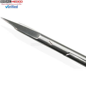 กรรไกรโกลด์แมนฟ็อกซ์ แบบตรง 5 นิ้ว ผลิตจากเหล็กกล้าไร้สนิมคุณภาพสูง สำหรับการผ่าตัดทางทันตกรรม การตัดเนื้อเยื่อ และการตัดไหมเย็บ - Product Image 4