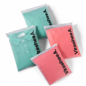 Pochette zippée givrée personnalisée en EVA pour vêtements, sac d'emballage réutilisable transparent pour vêtements, voyage et vente au détail - Product Image 2