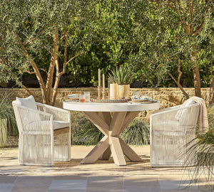 Mesa de Comedor Redonda para Exterior con Cubierta de Hormigón y Base de Acacia - Product Image 6