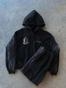 Conjunto de Sudadera con Capucha y Pantalones Deportivos Premium Personalizados con Cierre Completo, Mangas con Paneles en Contraste y Detalle de Franja Lateral, Corte Holgado - Product Image 1