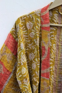 Nouvelle veste matelassée vintage en coton Kantha pour femmes manteau kimono long brodé multicolore - Product Image 5