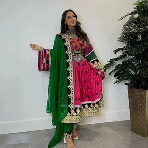 Robe Kuchi inspirée, robe afghane, racines culturelles ethniques, manches longues, broderie artisanale, chiffon, robes Kuchi afghanes - Product Image 1