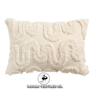Housse de coussin carrée de style nordique bohème ethnique, technique brodée et tuftée avec pompons, vintage, écologique, personnalisable, OEM, vente en gros - Product Image 1