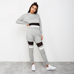 Ensemble de survêtement pour femme respirant et personnalisé, de qualité supérieure, tendance, style streetwear, vente en gros, collection 2026 - Product Image 6