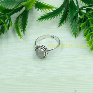 Anillo de Plata de Ley 925 con Cuarzo Rosa Natural para Mujer, Anillo Boho Hecho a Mano, Anillo con Cabujón Redondo, Anillo de Piedra Preciosa Rosa - Product Image 3