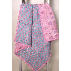 Manta de Bebé Hecha a Mano de Algodón, Colcha Floral Reversible, Ropa de Cama Suave para Niños Pequeños, Regalo Boho para Guardería - Product Image 1