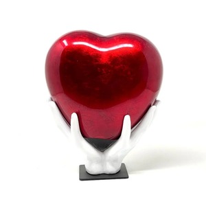 Urne funéraire en forme de cœur rouge avec support mains blanches pour cendres d'adultes, urne décorative pour cendres, fourniture funéraire, urne souvenir en forme de cœur - Product Image 1