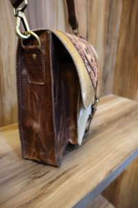 Bolso de mano de cuero con pelo de vaca grabado estilo occidental único para mujer, hecho a mano, estilo vintage, tipo bandolera - Product Image 3