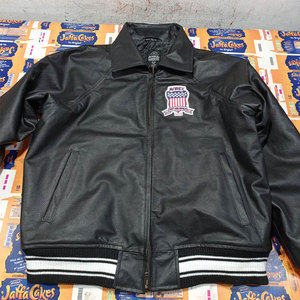 Chaqueta de cuero Avirex de primera calidad para hombre, disponible en diferentes colores. La mejor oferta en chaquetas de cuero bordadas para hombre. - Product Image 2