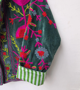 เสื้อแจ็คเก็ตกำมะหยี่สีเขียวป่าสุดหรู ปักลายซูซานีด้วยมือ ผลงานชิ้นเอกสไตล์โบฮีเมียน บุด้วยผ้าฝ้ายอย่างดีสำหรับผู้หญิง ขายดีประจำปี 2026 - Product Image 2