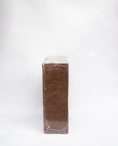 COCOPEAT <b>BLOCK</b> offers a nutrient-rich & environmentally friendly growing medium perfect for sustainable gardening & hydroponics - Product Image 2