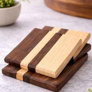 Sous-verre en bois rayé personnalisé, résistant à la chaleur, écologique, design moderne pour tasses, mugs, accessoires de table par UO - Product Image 3