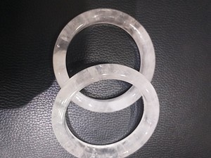 Pulseras de Cuarzo Cristalino Natural Hechas a Mano con Piedras Semipreciosas para Mujer, Elegantes y Curativas - Product Image 1