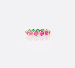 Bague florale alternée rubis naturel et émeraude en or jaune massif 18 carats, bague statement à pétales taillés en poire, pierres de naissance de mai et de juillet - Product Image 4