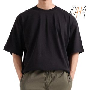 Camiseta Negra de Corte Regular para Hombre, Personalizada OEM, 100% Algodón, Estilo Urbano, Cuello Redondo, Informal, Ecológica, Transpirable, 230g - Product Image 1