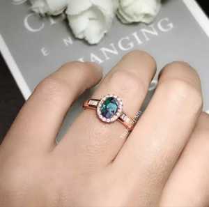 Anillo de Alejandrita Vintage, Anillo de Compromiso, Anillo Único para Propuesta de Matrimonio, Anillo de Piedra Natal, Regalo de Aniversario, Anillo de Promesa - Product Image 1