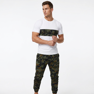Conjunto de Camiseta Blanca de Cuello Redondo y Pantalones Deportivos de Camuflaje para Hombre, Tejido Casual 100% Algodón Transpirable para Verano, 220g, Logotipo Personalizado - Product Image 3