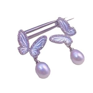 Pendientes Colgantes de Perlas con Mariposa Francesa Minimalistas, Novedad 2024, Elegantes y a la Moda con un Toque de Lujo Ligero - Product Image 5