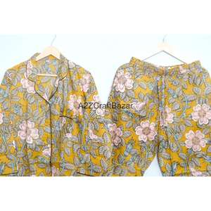 ชุดนอนผ้าฝ้ายแท้ 100% สำหรับผู้หญิงอินเดีย ทำมือ ลายดอกไม้ ระบายอากาศได้ดี เนื้อผ้านิตติ้งนุ่ม สวมใส่สบาย เหมาะสำหรับฤดูร้อน พร้อมเชือกผูกปรับได้ - Product Image 6