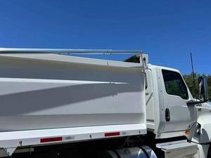 Cabeza Tractora Semirremolque Profesional de 10 Ruedas 6x4 Diésel, Unidad de Servicio Pesado para Logística de Carga Industrial - Product Image 3