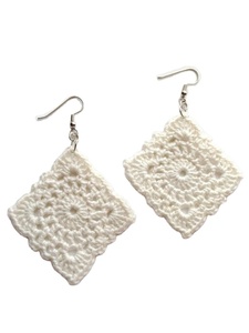 Pendientes Ombre de borla de corazón con cuentas Pendientes de flecos con cuentas de colores de oro negro y blanco de lujo-largos para mujeres y niñas - Product Image 5