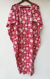 Robe maxi en coton kaftan à fleurs rouges indiennes, style hippie, pour la plage, pour femmes - Product Image 4