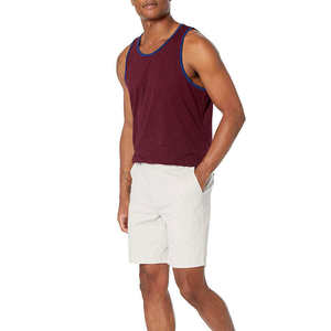 Camiseta sin mangas ligera para hombre, perfecta para moda casual de calle, uso en verano y gimnasio, con tela suave y ajuste cómodo. - Product Image 1