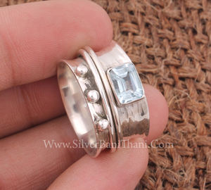 แหวนเงินแท้ 925 ประดับบลูโทแพซ แหวนหมุนได้ แหวนพลอยธรรมชาติ แหวนสำหรับผู้ที่มีความวิตกกังวล แหวนสไตล์โบโฮแบบตอกลาย แหวนฟิดเจ็ตสำหรับผู้หญิง - Product Image 6