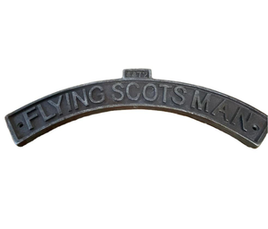 แผ่นโลหะติดผนังรูปนักกีฬาฟลายอิ้งสกอตส์แมน ทำจากเหล็กหล่อโค้ง ขนาด 13x29.5 ซม. ออกแบบโลโก้ได้ตามต้องการ คุณภาพสูง สำหรับตกแต่งผนังบ้าน - Product Image 3