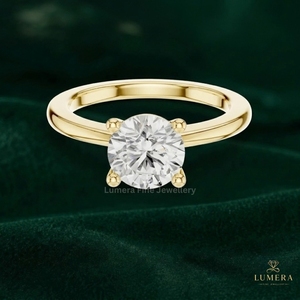 Anillo de compromiso con diamante redondo cultivado en laboratorio, anillo solitario de oro macizo de cuatro puntas, anillo minimalista para uso diario para mujer - Product Image 2