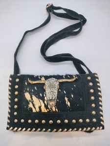 กระเป๋าสะพายข้างผู้หญิงทันสมัย ​​มีซิปปิด ทนทาน น้ำหนักเบา กระเป๋าสะพายไหล่แบบครอสบอดี้ กันน้ำ สำหรับเดินทางแบบสบายๆ ใช้ได้ทุกวัน - Product Image 3